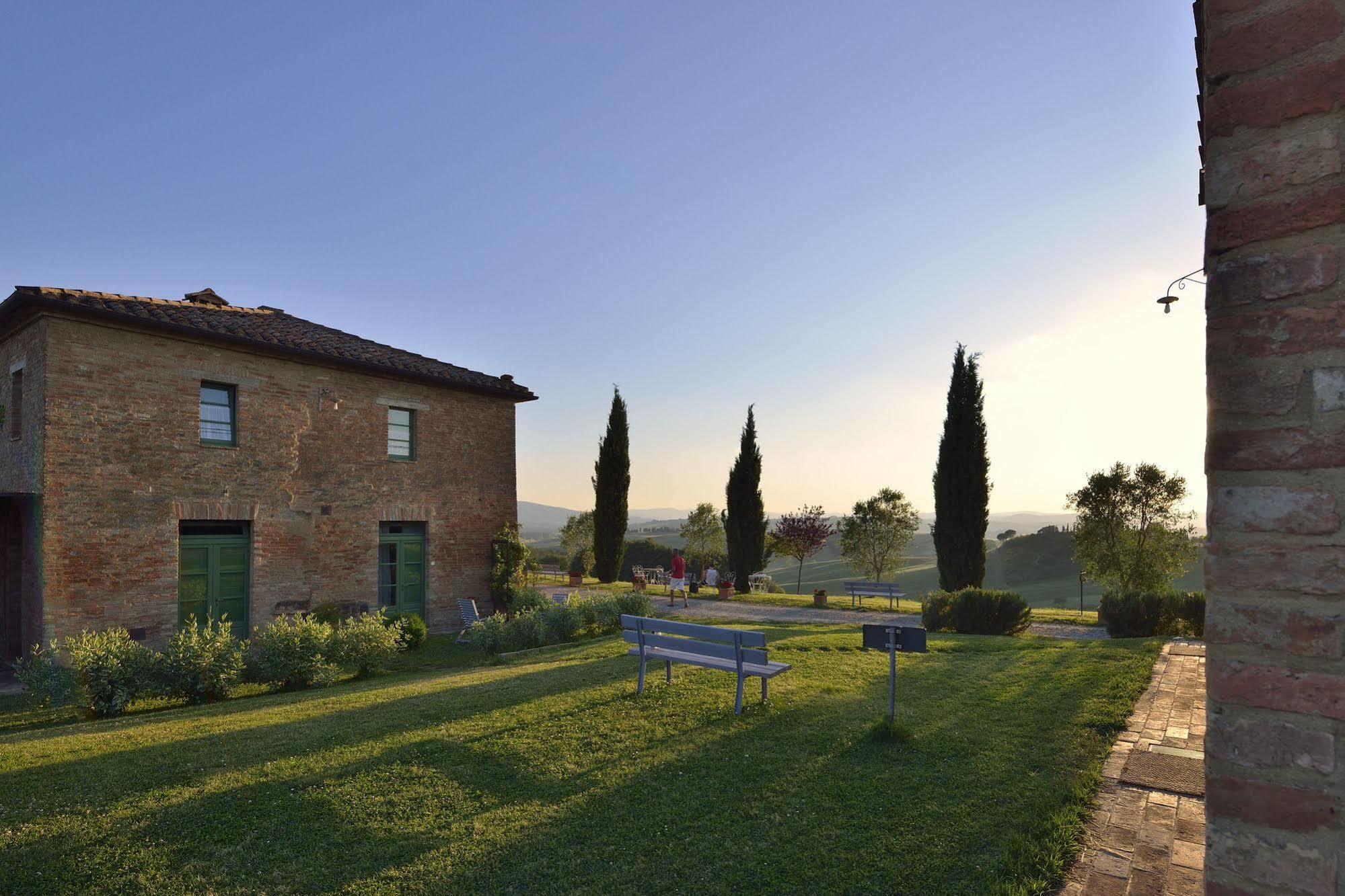 Podere Salicotto Guest House Buonconvento Exterior photo