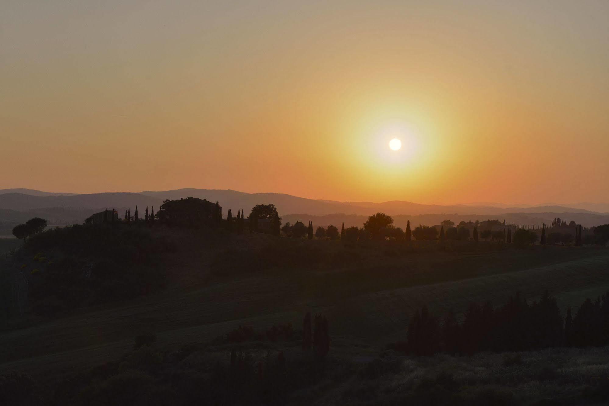 Podere Salicotto Guest House Buonconvento Exterior photo